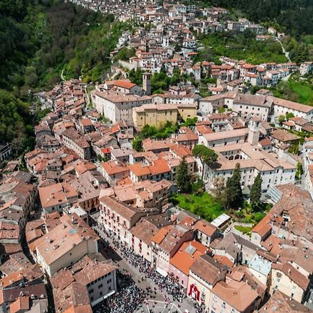 Appartamento Luzzi Tagliacozzo Esterno foto