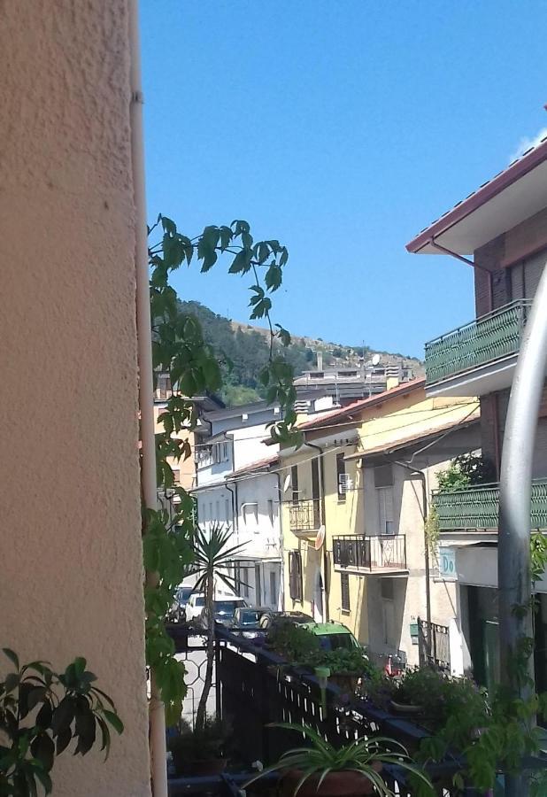 Appartamento Luzzi Tagliacozzo Esterno foto